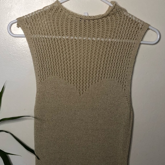 Summer Dress 🤩 - Picture 2 of 3